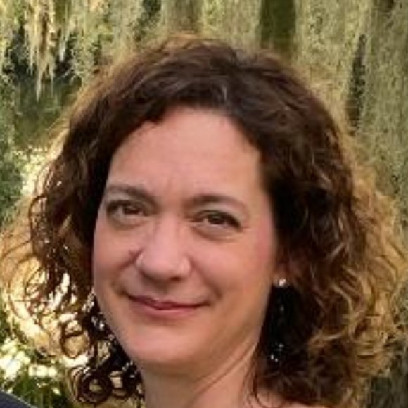 Meet your Posher, Wendi - Picture 2 of 2